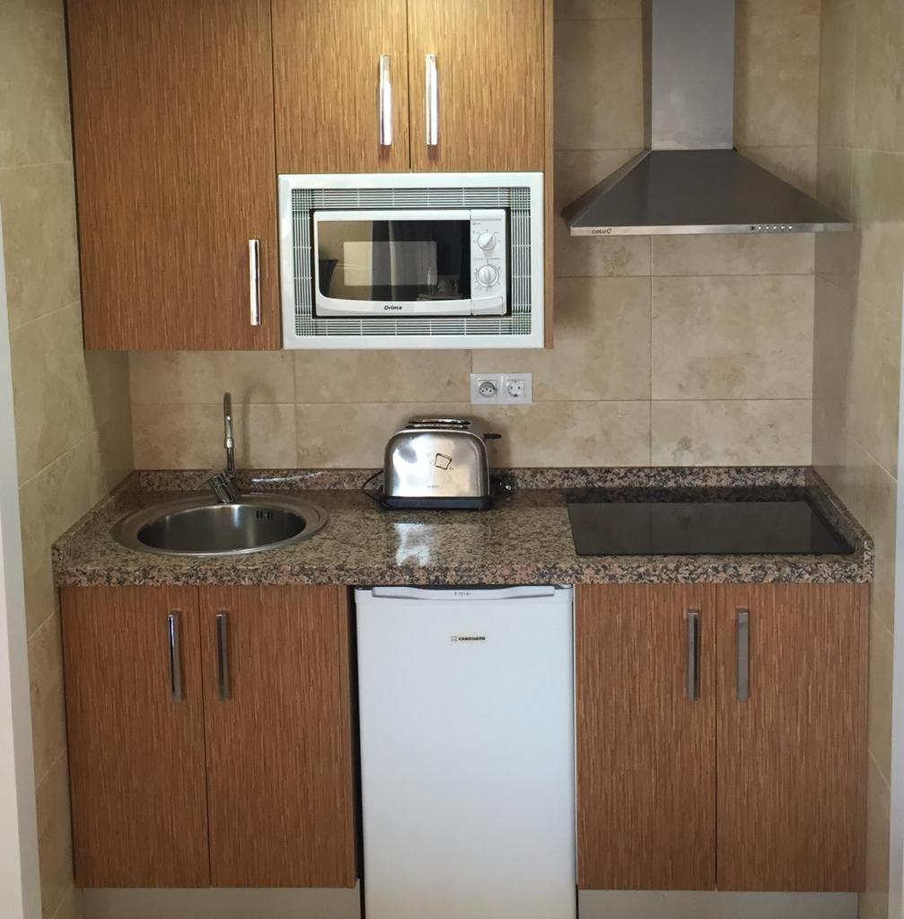 Apartahotel Chinasol Con Parking Y Desayuno Almuñécar Екстериор снимка