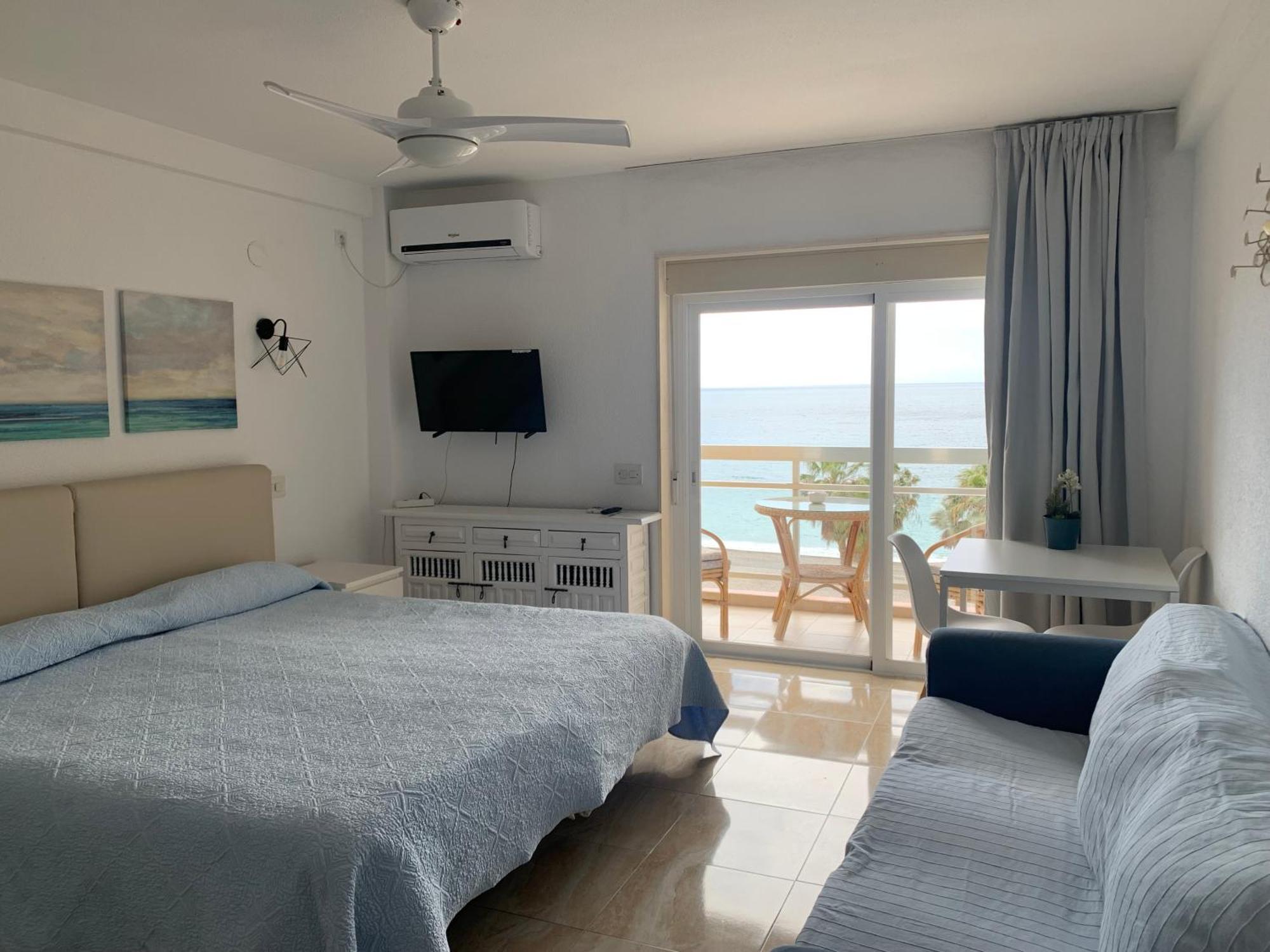 Apartahotel Chinasol Con Parking Y Desayuno Almuñécar Екстериор снимка