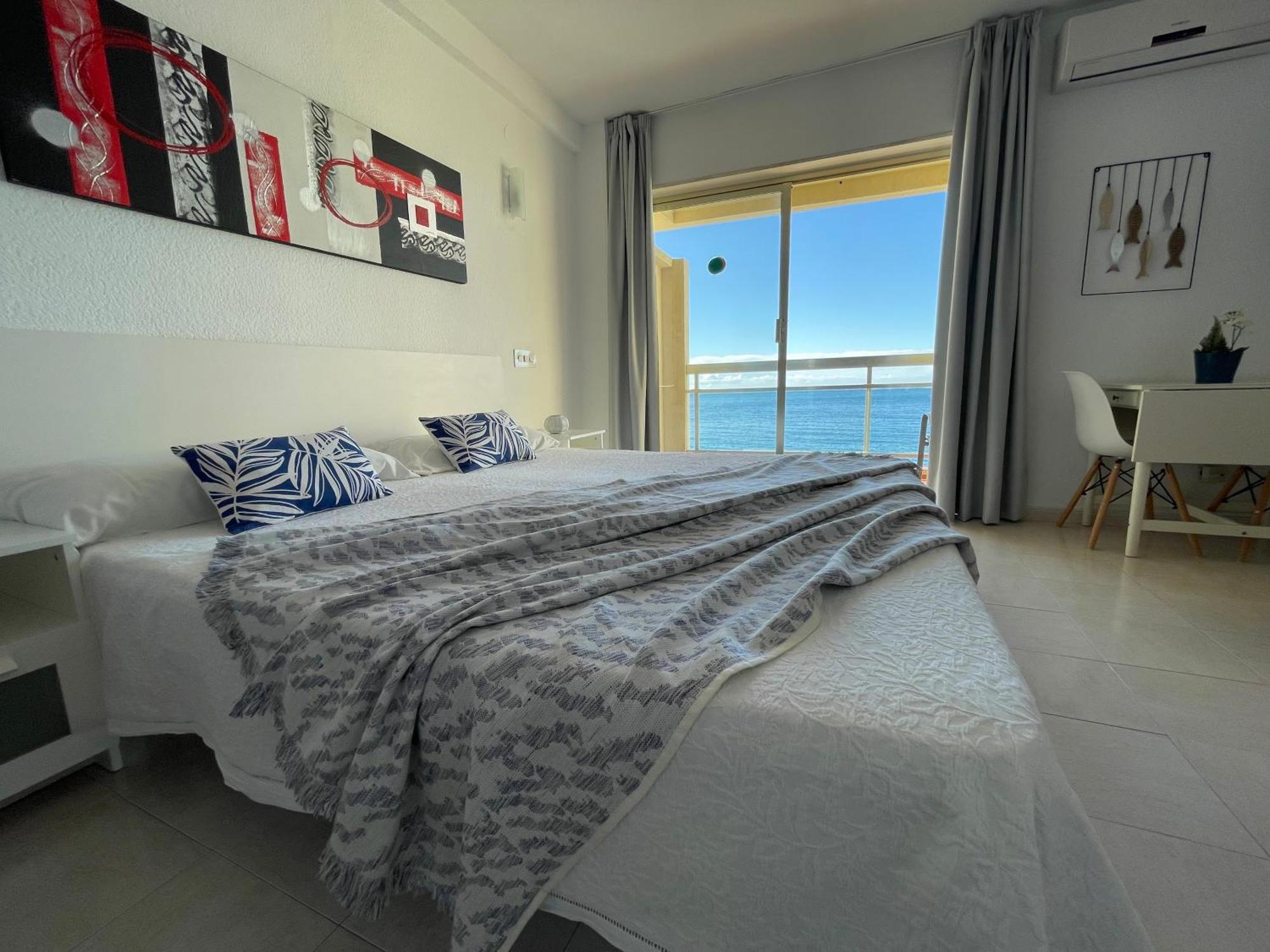 Apartahotel Chinasol Con Parking Y Desayuno Almuñécar Екстериор снимка