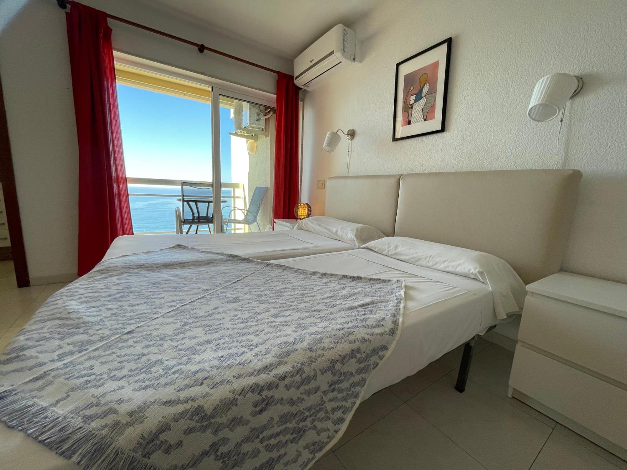 Apartahotel Chinasol Con Parking Y Desayuno Almuñécar Екстериор снимка