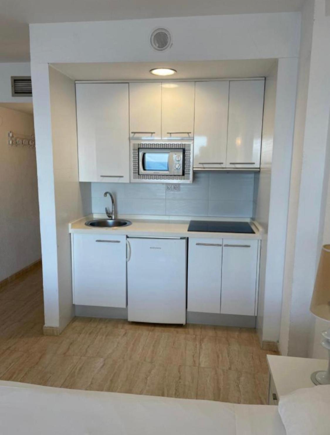 Apartahotel Chinasol Con Parking Y Desayuno Almuñécar Екстериор снимка