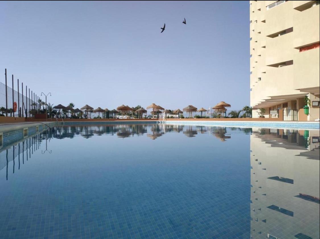 Apartahotel Chinasol Con Parking Y Desayuno Almuñécar Екстериор снимка